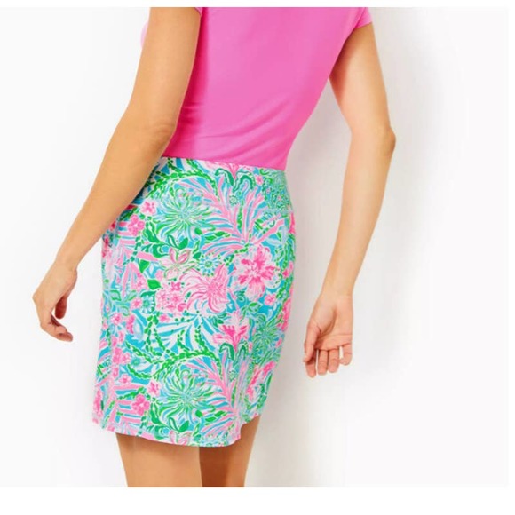 Lilly Pulitzer MARYANA SKORT UPF 50+ S - Picture 2 of 11